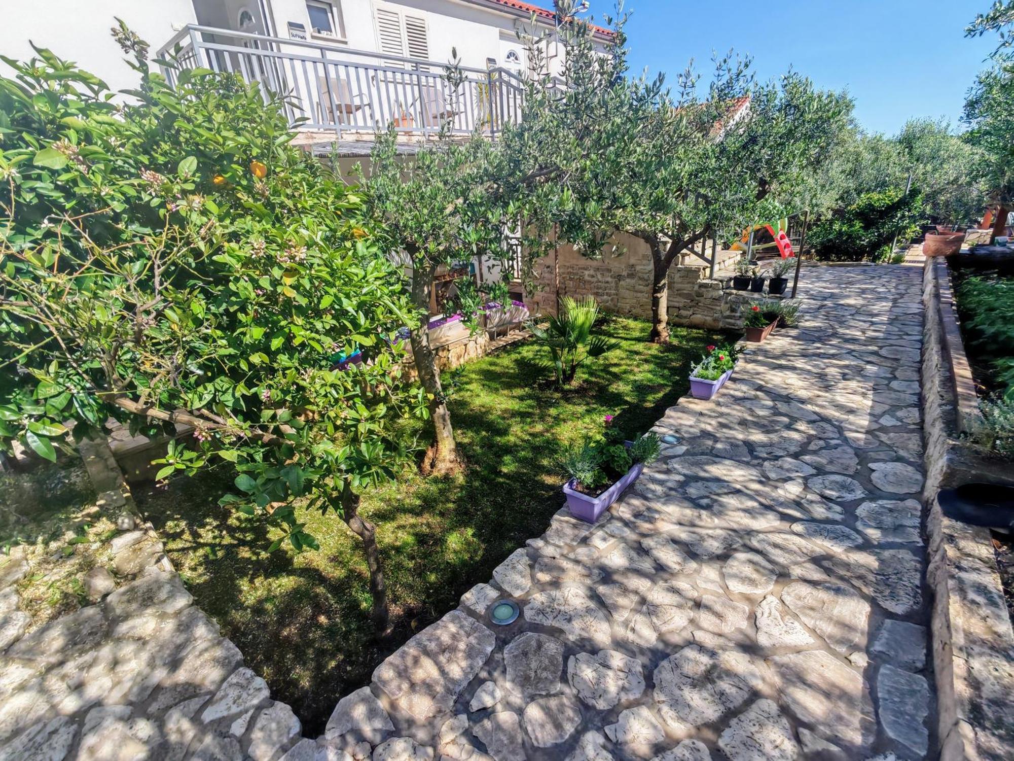 Seaview And Relax Apartment Lumbarda Luaran gambar